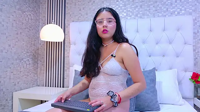 ScarlettPetrova online show from 14, 12, 2025