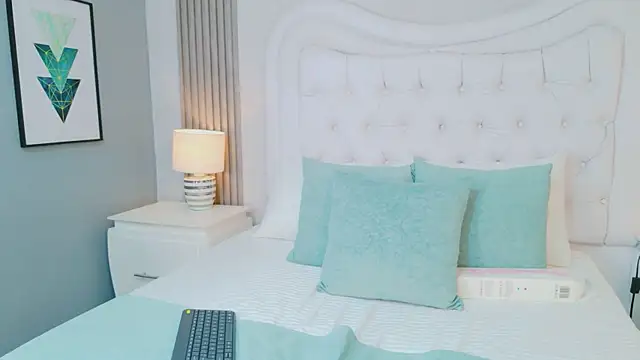 ScarlettPetrova online show from 24, 3, 2026