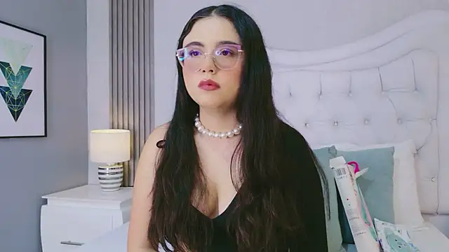 Snapshot of ScarlettPetrova chatting on 27, 5, 2026 ScarlettPetrova online show from 27, 5, 2026
