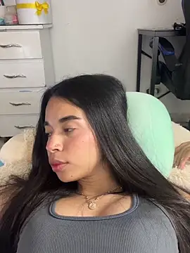 Snapshot of Milleradhara24 chatting on 9, 4, 2026 Milleradhara24 online show from 9, 4, 2026