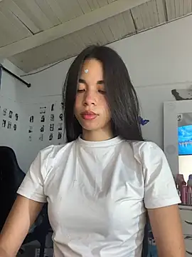 Snapshot of Milleradhara24 chatting on 24, 6, 2026 Milleradhara24 online show from 24, 6, 2026
