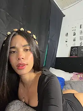 Snapshot of Milleradhara24 chatting on 21, 7, 2026 Milleradhara24 online show from 21, 7, 2026