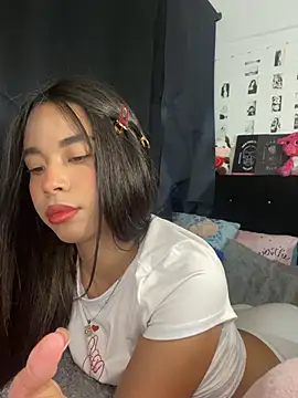 Snapshot of Milleradhara24 chatting on 23, 7, 2026 Milleradhara24 online show from 23, 7, 2026
