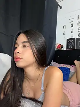 Snapshot of Milleradhara24 chatting on 24, 7, 2026 Milleradhara24 online show from 24, 7, 2026