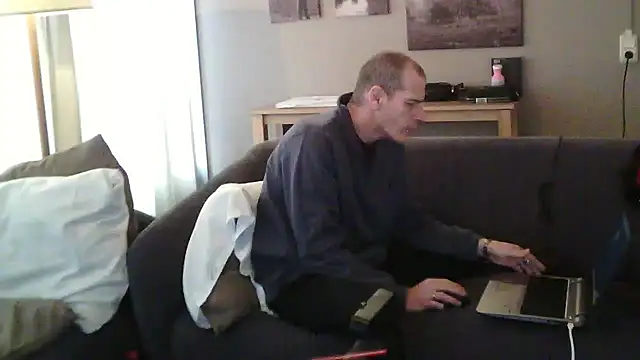 Snapshot of paulus52 chatting on 5, 12, 2025 paulus52 online show from 5, 12, 2025