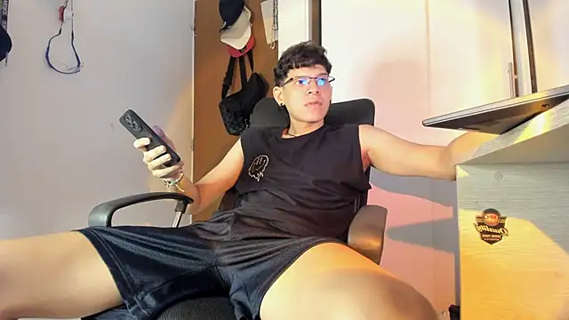 Snapshot of jakob_hbr chatting on 17, 5, 2026 jakob hbr online show from 17, 5, 2026