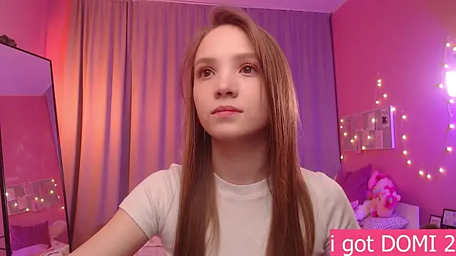 Adria Arjona online show from 20, 5, 2026
