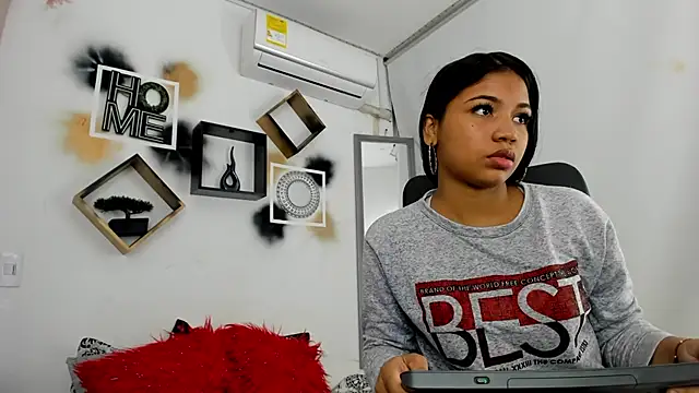 YuleimysAndAlex online show from 3, 12, 2025