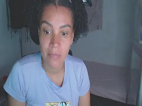 shayna cute online show from 8, 5, 2026
