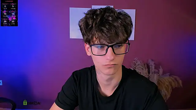 Snapshot of keny_south chatting on 11, 11, 2025 keny south online show from 11, 11, 2025