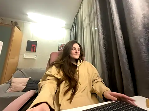 HelgaMun online show from 8, 11, 2025