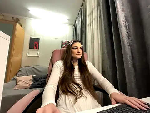 HelgaMun online show from 23, 11, 2025