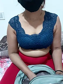 Aarti909090 online show from 4, 4, 2026