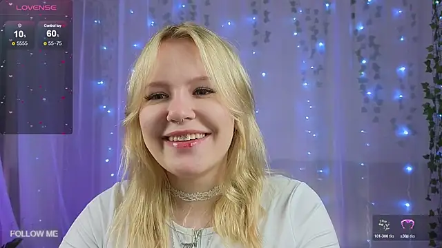 Mila wxw online show from 8, 11, 2025