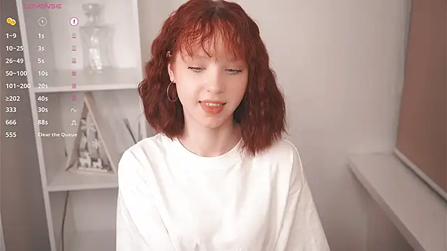 Snapshot of MaisieStarlight chatting on 2, 2, 2026 MaisieStarlight online show from 2, 2, 2026