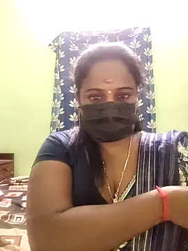 Snapshot of tam-queen1 chatting on 11, 11, 2025 tam-queen1 online show from 11, 11, 2025