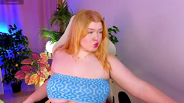 Snapshot of AriettaHeart chatting on 8, 4, 2026 AriettaHeart online show from 8, 4, 2026