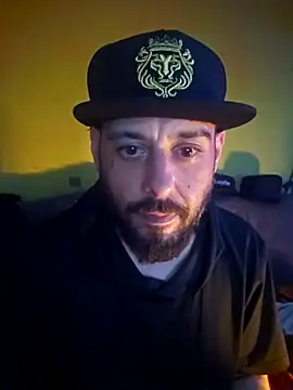 Snapshot of DonJuanDeBomboni chatting on 3, 11, 2025 DonJuanDeBomboni online show from 3, 11, 2025