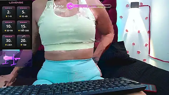 Snapshot of cristalsolei chatting on 27, 11, 2025 cristalsolei online show from 27, 11, 2025