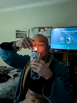 Snapshot of casalhottuga chatting on 10, 11, 2025 casalhottuga online show from 10, 11, 2025