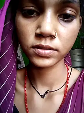 Snapshot of Jooli_cuty chatting on 3, 4, 2026 Jooli cuty online show from 3, 4, 2026