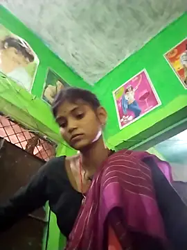 Snapshot of Jooli_cuty chatting on 7, 4, 2026 Jooli cuty online show from 7, 4, 2026