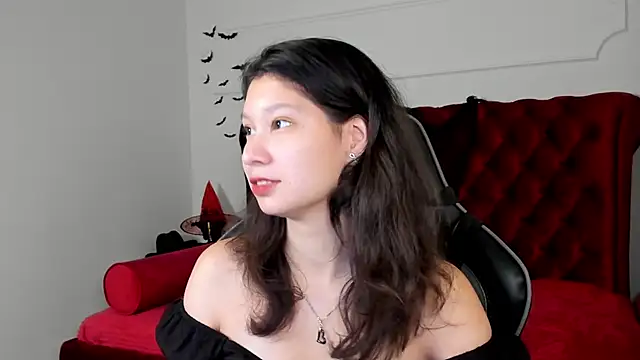 SaraDenars online show from 4, 11, 2025