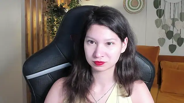 SaraDenars online show from 3, 12, 2025