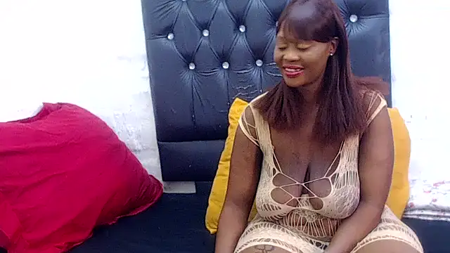 Snapshot of AUGUSTBLOOMxx chatting on 3, 12, 2025 AUGUSTBLOOMxx online show from 3, 12, 2025