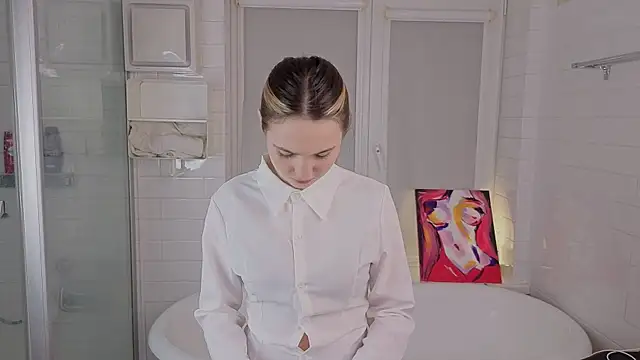 LeenaPuita online show from 25, 2, 2026