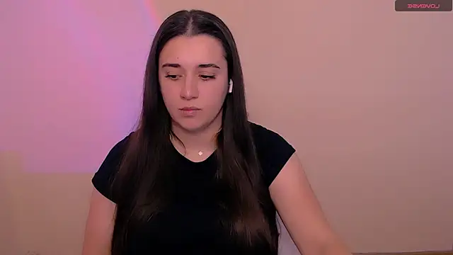 Snapshot of AlinaDoll_ chatting on 11, 3, 2026 AlinaDoll online show from 11, 3, 2026