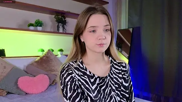 Snapshot of JeanToh chatting on 21, 4, 2026 JeanToh online show from 21, 4, 2026