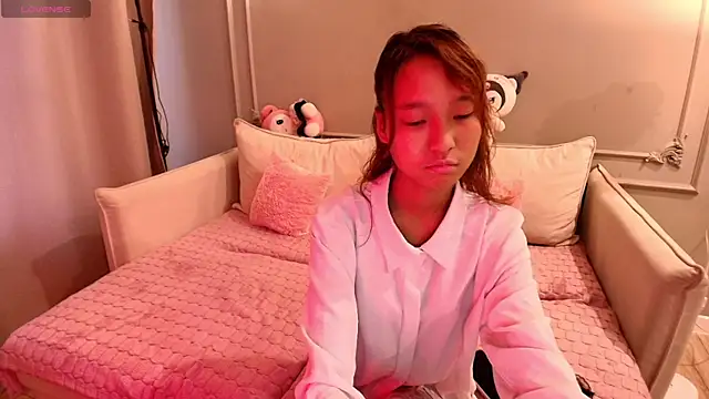 Snapshot of lihnpham chatting on 20, 3, 2026 lihnpham online show from 20, 3, 2026