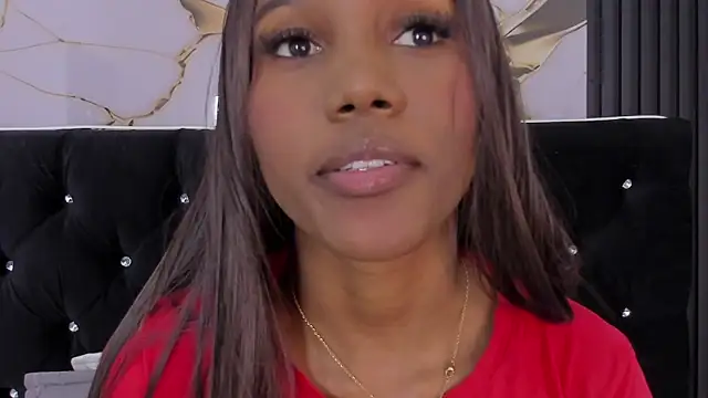 Snapshot of Mia_Devereaux167 chatting on 24, 3, 2026 Mia Devereaux167 online show from 24, 3, 2026