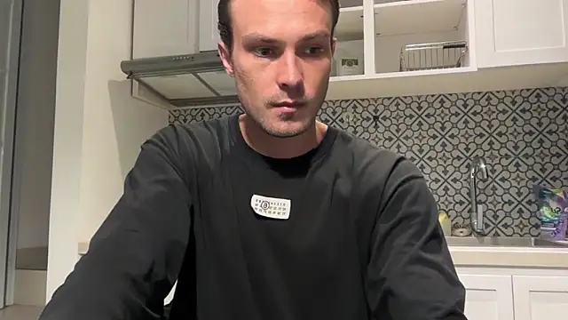 Snapshot of DanteRay chatting on 5, 4, 2026 DanteRay online show from 5, 4, 2026