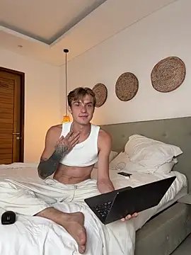Snapshot of DanteRay chatting on 28, 5, 2026 DanteRay online show from 28, 5, 2026