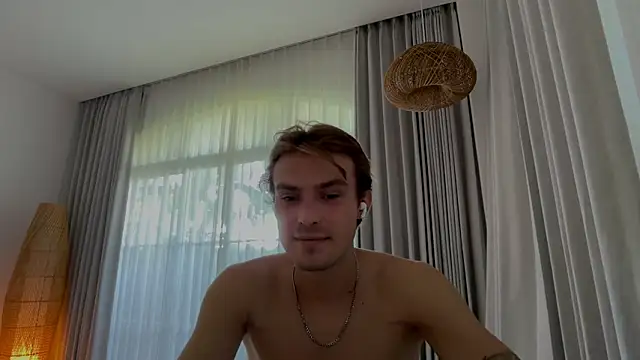 Snapshot of DanteRay chatting on 11, 7, 2026 DanteRay online show from 11, 7, 2026