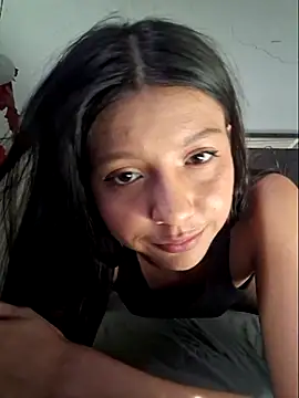 Snapshot of charlloteevans chatting on 4, 11, 2025 charlloteevans online show from 4, 11, 2025