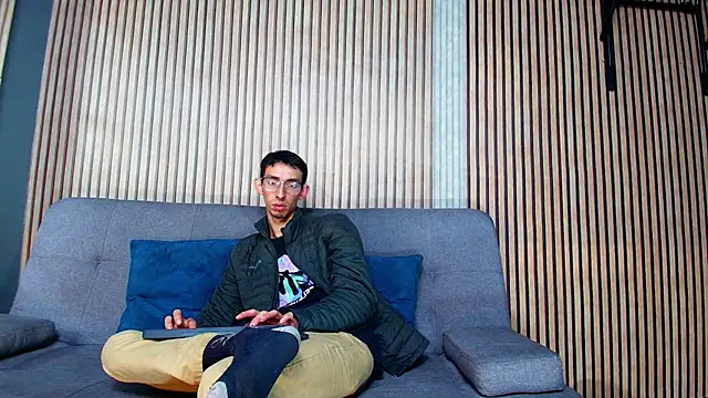 ZyroNight online show from 30, 11, 2025