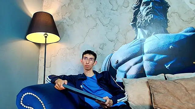 ZyroNight online show from 3, 12, 2025