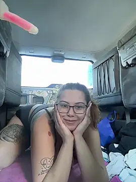 FreakyDreama online show from 17, 2, 2026