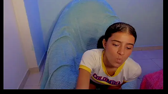 Snapshot of callmeocean chatting on 4, 11, 2025 callmeocean online show from 4, 11, 2025