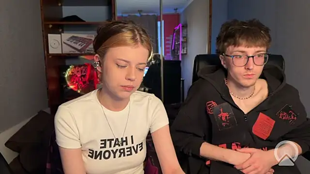 Snapshot of t_files_x chatting on 3, 4, 2026 t files x online show from 3, 4, 2026