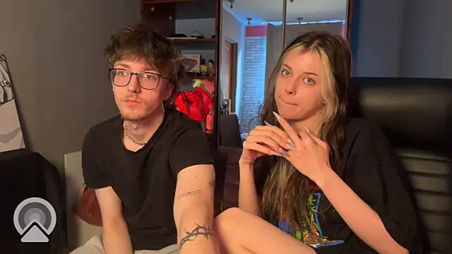 Snapshot of t_files_x chatting on 27, 4, 2026 t files x online show from 27, 4, 2026