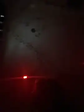 Snapshot of zowi101 chatting on 24, 4, 2026 zowi101 online show from 24, 4, 2026