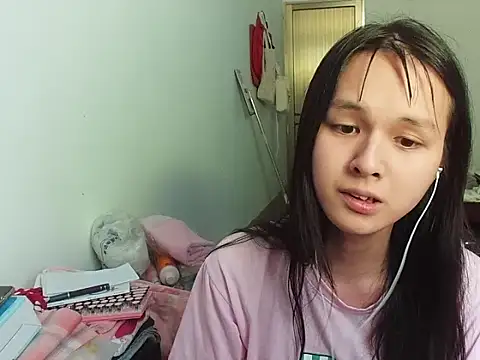 Snapshot of RebelAura chatting on 22, 7, 2026 RebelAura online show from 22, 7, 2026