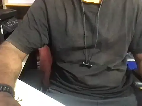 Snapshot of KingCobra_07 chatting on 8, 4, 2026 KingCobra 07 online show from 8, 4, 2026