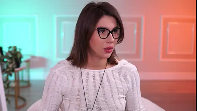 Snapshot of KarinaKokhana chatting on 25, 11, 2025 KarinaKokhana online show from 25, 11, 2025