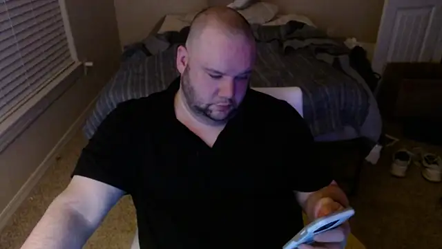 Snapshot of MegaChip chatting on 12, 4, 2026 MegaChip online show from 12, 4, 2026