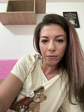 Snapshot of EdaQueen chatting on 3, 4, 2026 EdaQueen online show from 3, 4, 2026